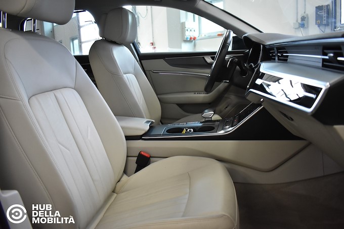 AUDI A6 Avant 40 2.0 TDI S tronic Business